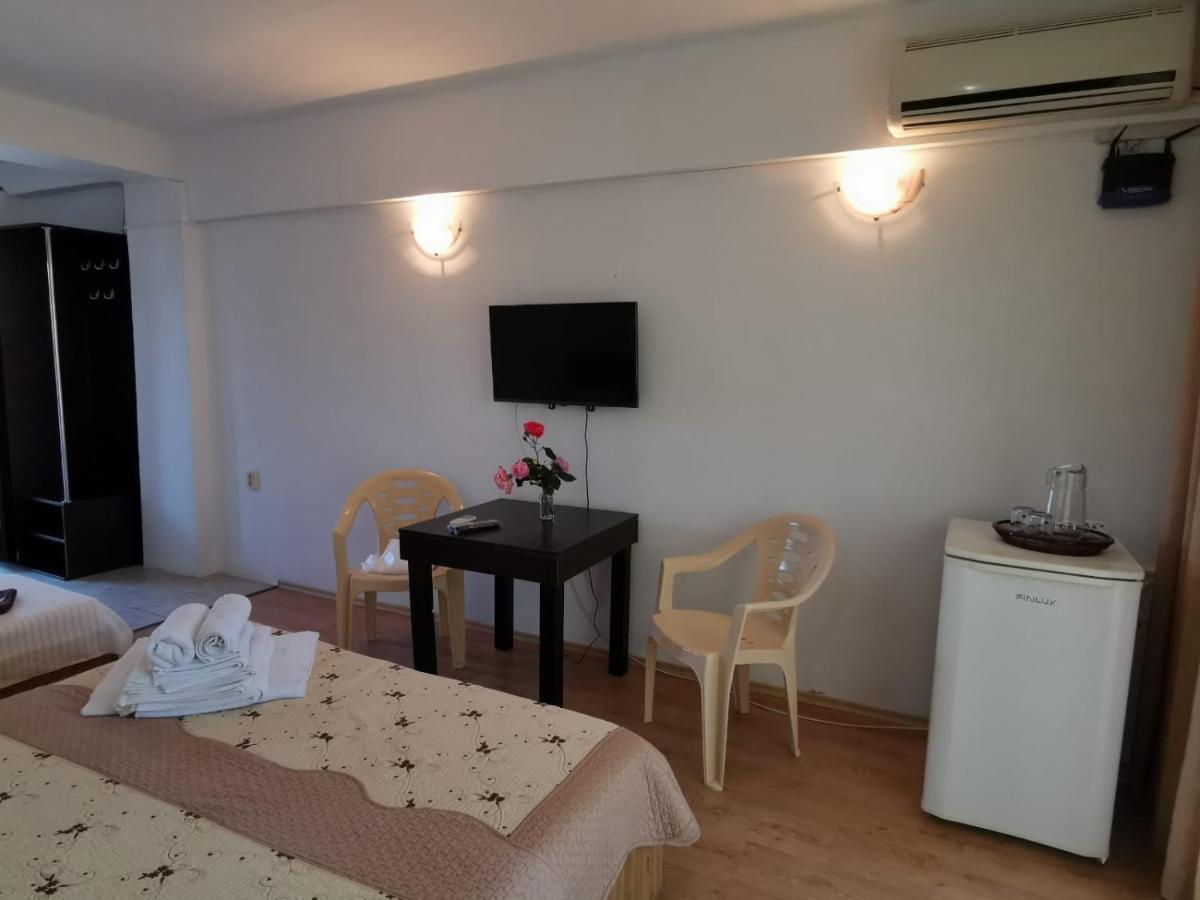 קוסטינסטי Vila Alphecca מראה חיצוני תמונה