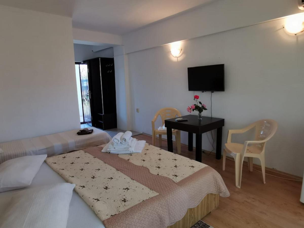 קוסטינסטי Vila Alphecca מראה חיצוני תמונה