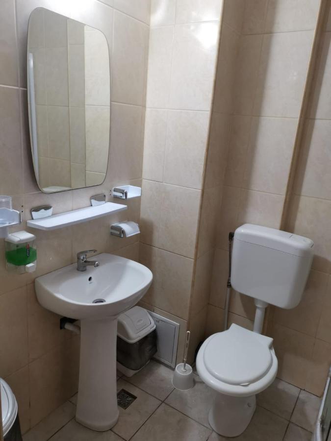 קוסטינסטי Vila Alphecca מראה חיצוני תמונה