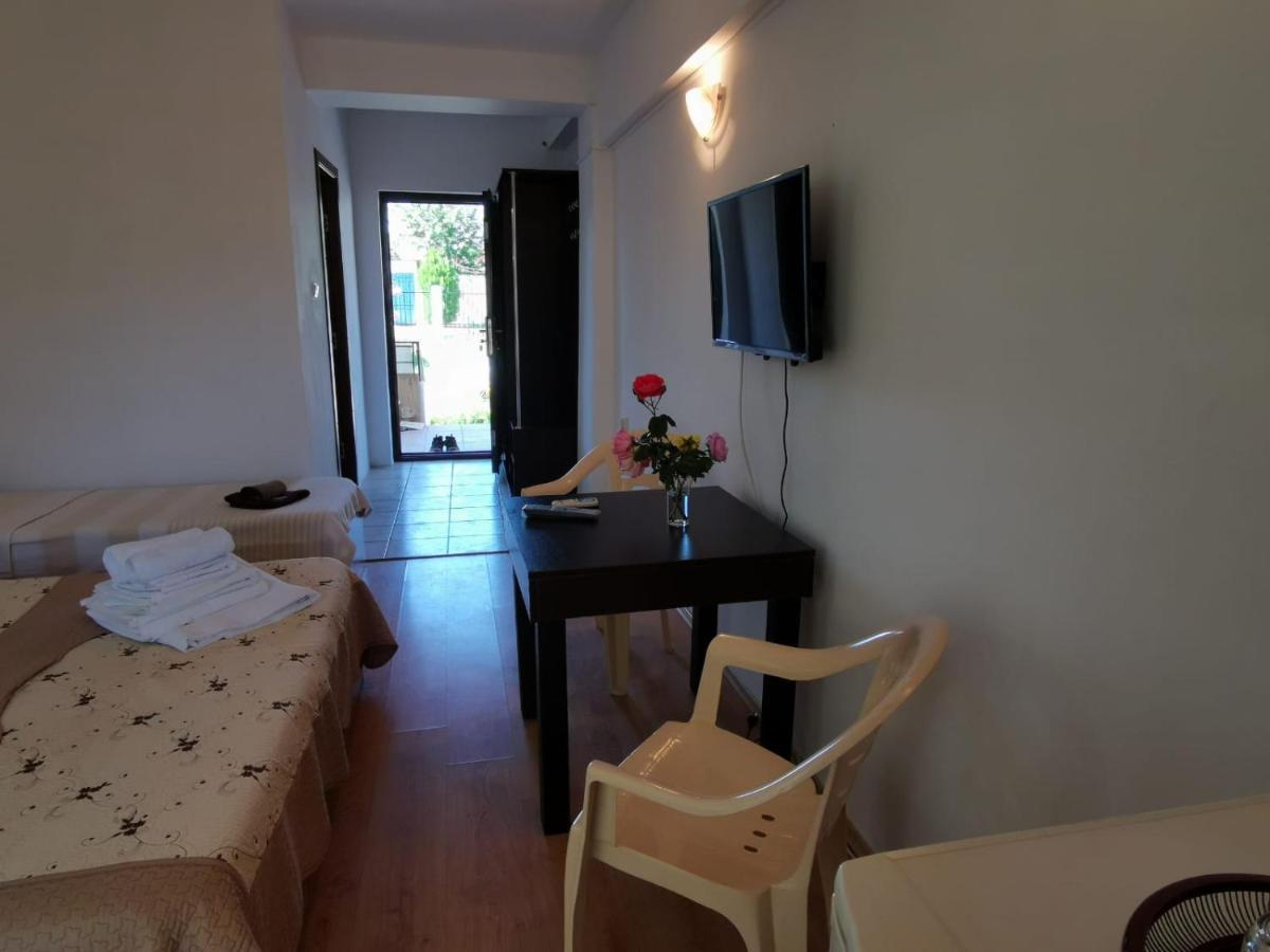 קוסטינסטי Vila Alphecca מראה חיצוני תמונה